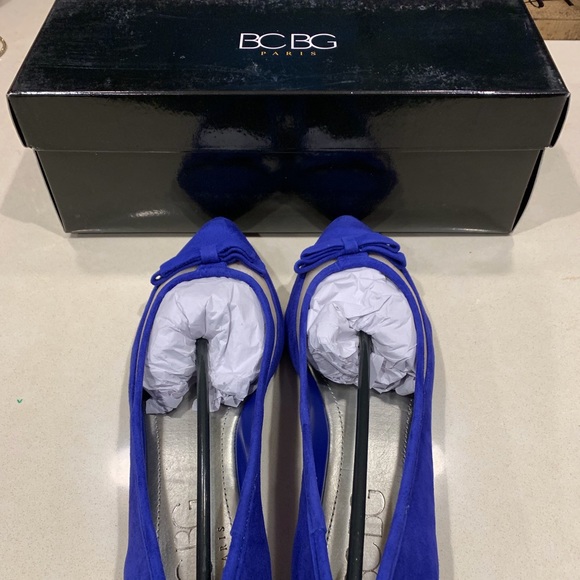 BCBG PARIS Zarine Blue Suede flats - Picture 4 of 7